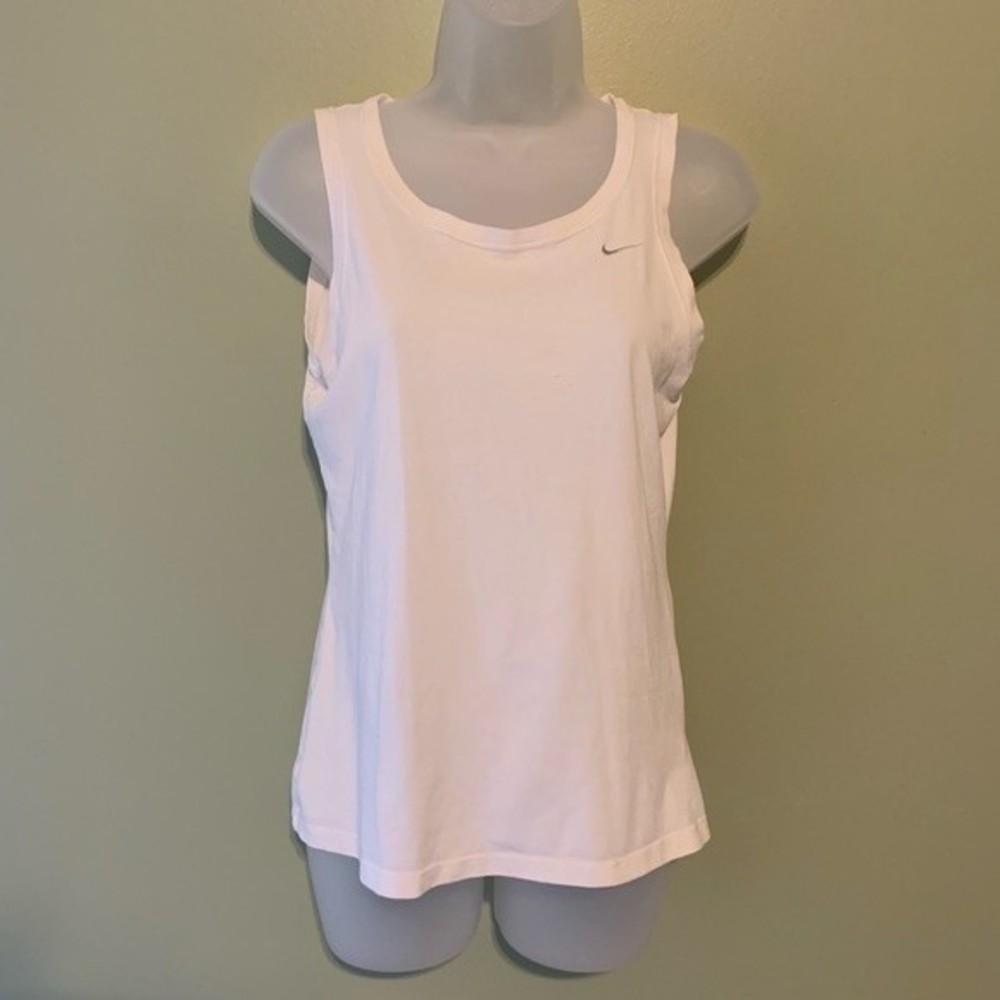 Nike Fit Dry Sports White Tank, Size Medium